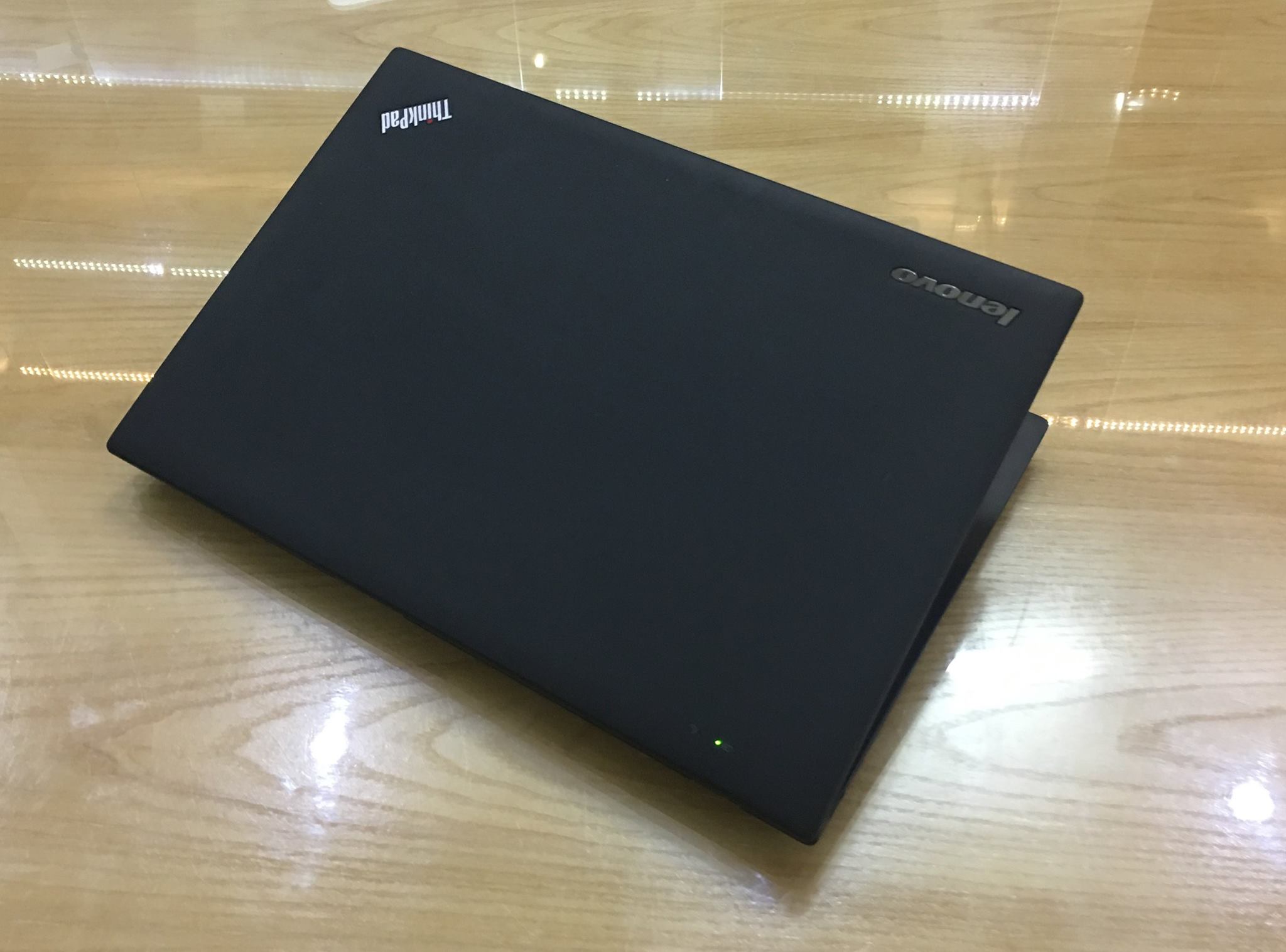 Lenovo ThinkPad X1 Carbon C3 i5.jpg